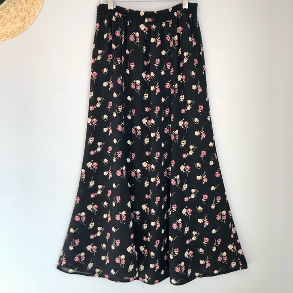 Tweeds Dresses & Skirts - Tweeds Black Floral Boho Maxi Skirt Semi Sheer, S